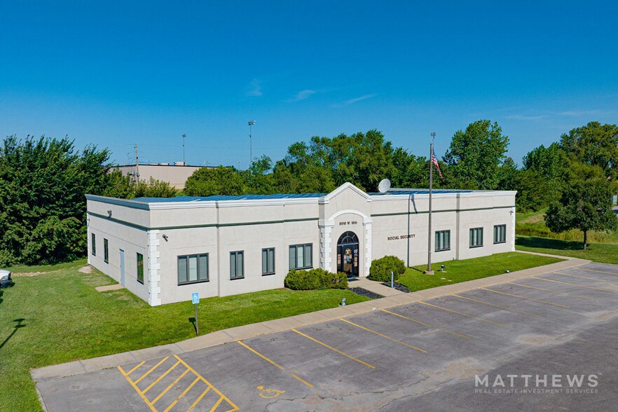 Primary Photo Of 3010 W 18th Ave, Emporia Office For Sale