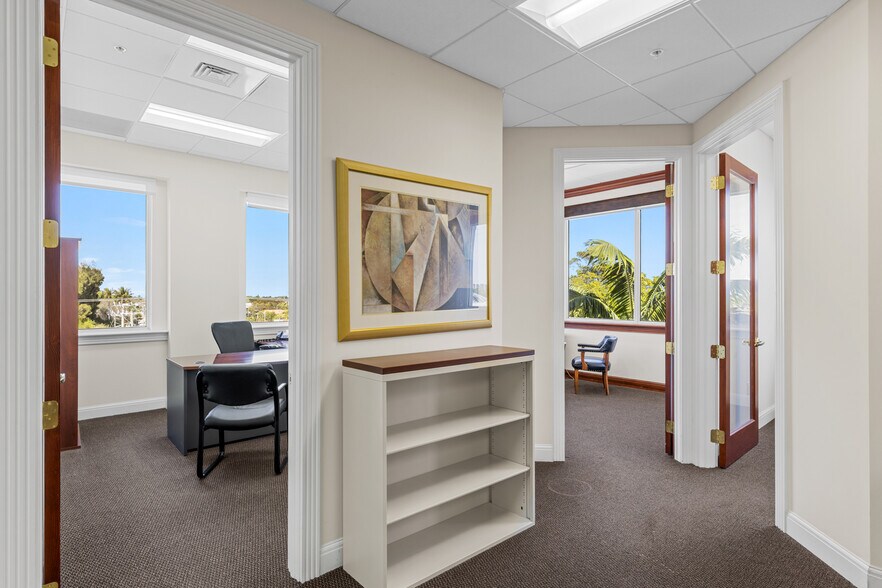 More Photos Of 6751 N Federal Hwy, Boca Raton Office For Sale