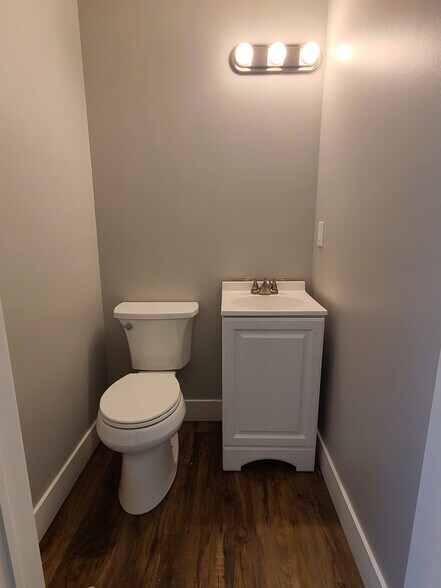 More Photos Of 4859 Dover Center Rd, North Olmsted Medical For Lease