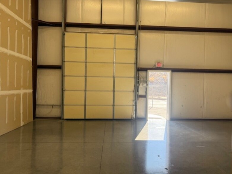 More Photos Of 2420 Midtown Plz NE, Albuquerque Warehouse For Lease