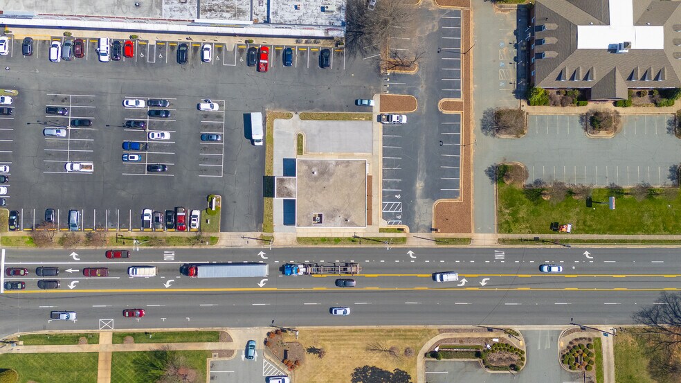 More Photos Of 212 S Main St, Graham General Retail For Sale