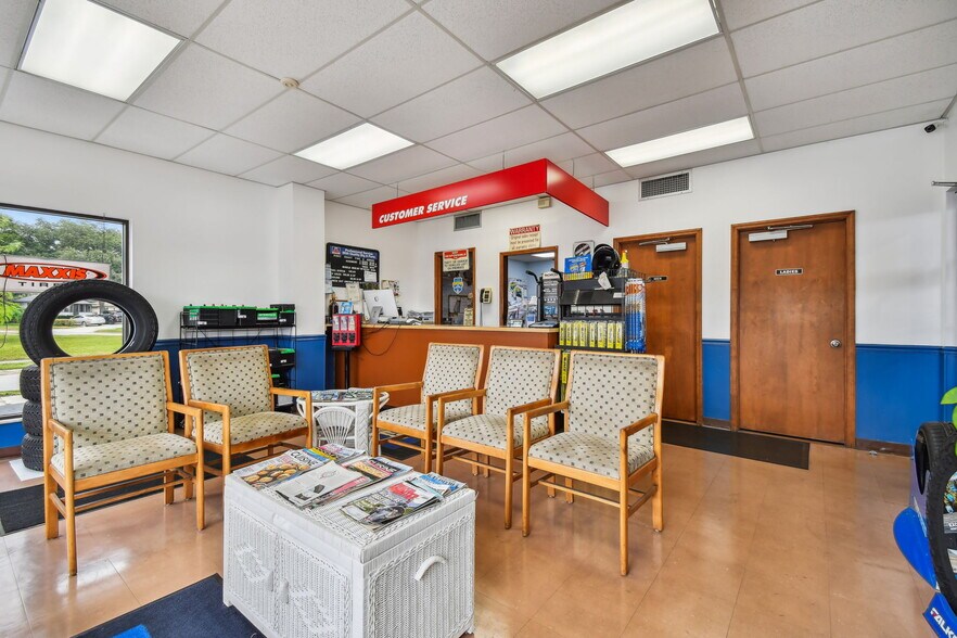 More Photos Of 2350 N Ponce De Leon Blvd, Saint Augustine Service Station For Sale