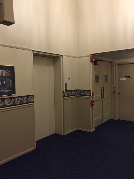 More Photos Of 101 N Main St, Greensburg Office For Lease