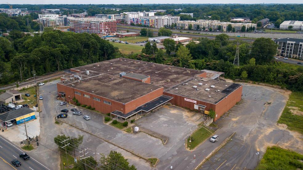 Primary Photo Of 2920 N Tryon St, Charlotte Warehouse For Lease