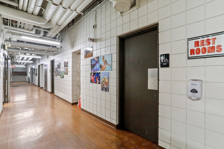 More Photos Of 100 Summit Ave, Hagerstown Office For Sale