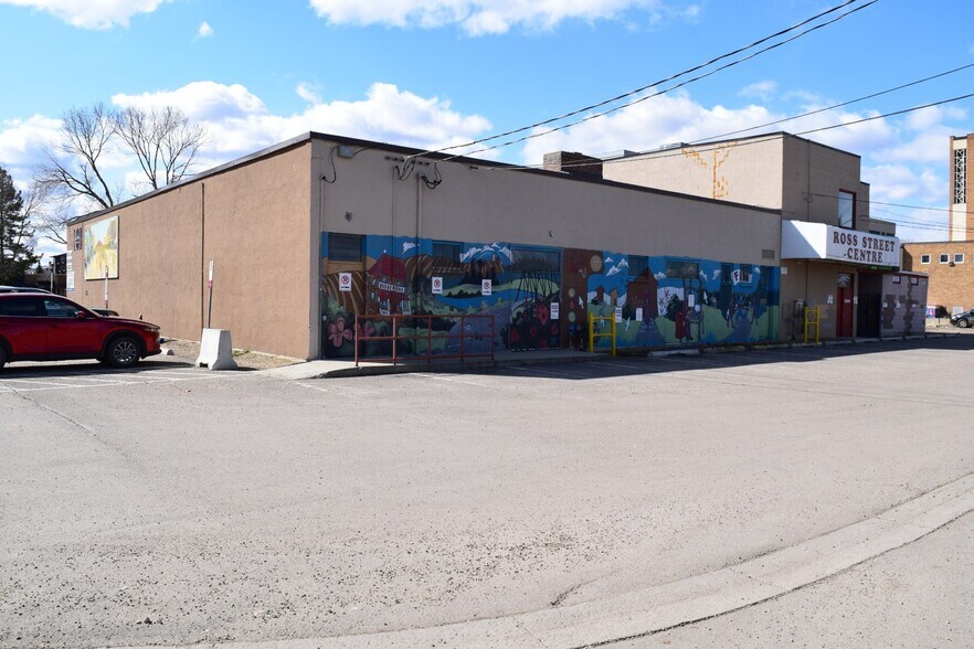 More Photos Of 4730 50 St, Red Deer Storefront Retail Office For Sale