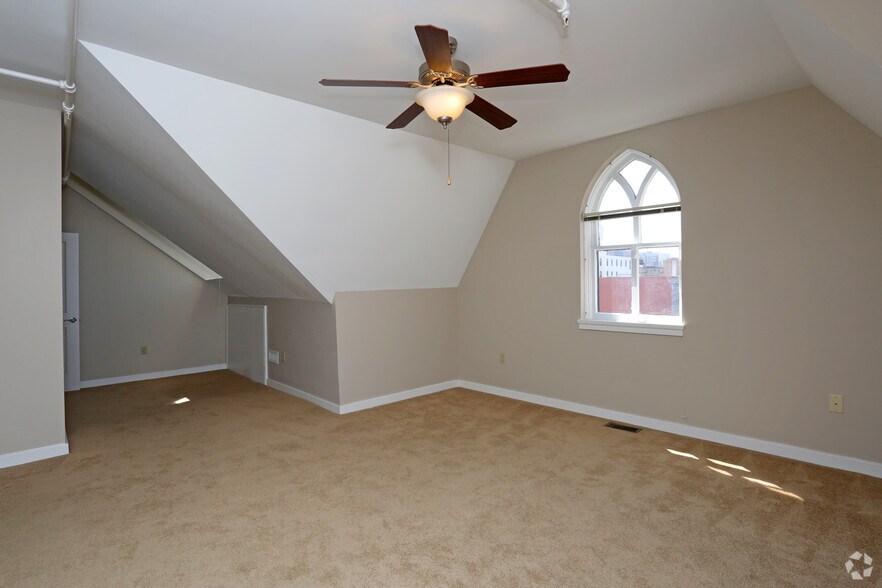 More Photos Of 125 W Saratoga St, Baltimore Apartments For Sale