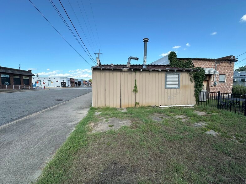 More Photos Of 190 S Commerce St, Frankston Restaurant For Sale