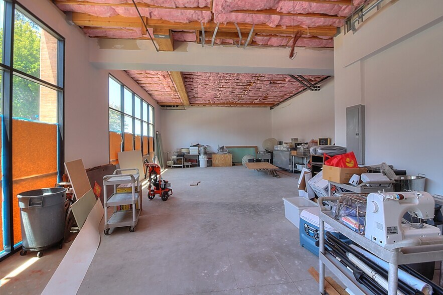 More Photos Of 1199 N Euclid St, Anaheim Storefront Retail Office For Lease