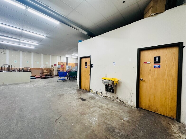 More Photos Of 45-47 Ellicott St, Batavia Storefront Retail Office For Lease