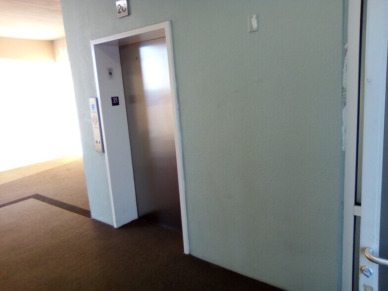 More Photos Of 9860 S Thomas Dr, Panama City Beach Apartments For Sale