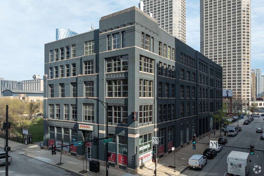 More Photos Of 130 S Jefferson St, Chicago Office For Lease
