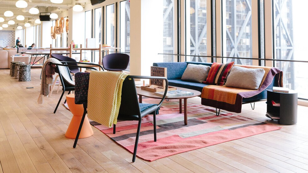 More Photos Of Two Embarcadero Ctr, San Francisco Office For Lease