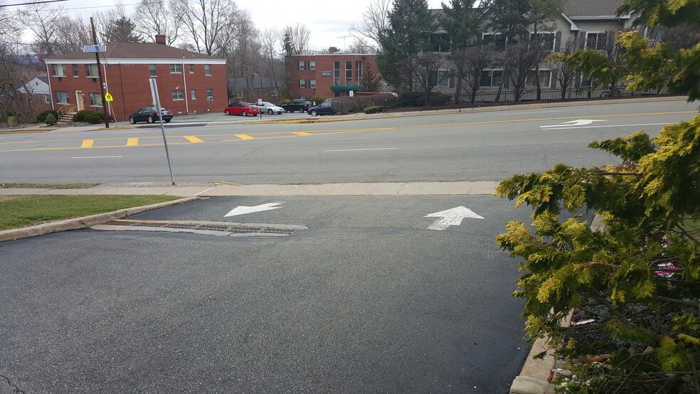More Photos Of 526 Bloomfield Ave, Caldwell Medical For Lease