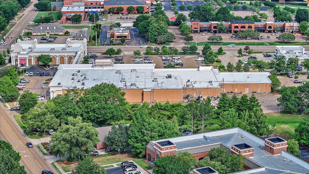 More Photos Of 1020-1038 Highway 51, Madison Unknown For Lease