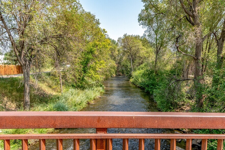 More Photos Of 3535 S Irving St, Sheridan Warehouse For Lease