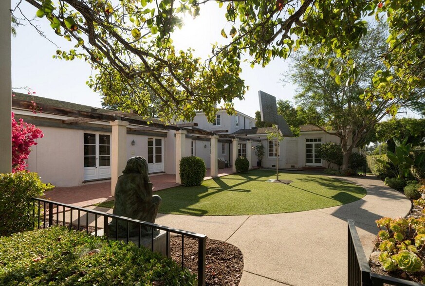 More Photos Of 1600 Santa Barbara St, Santa Barbara Apartments For Sale