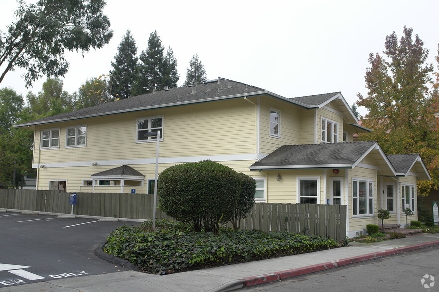 More Photos Of 344 Division St, Pleasanton Medical For Lease