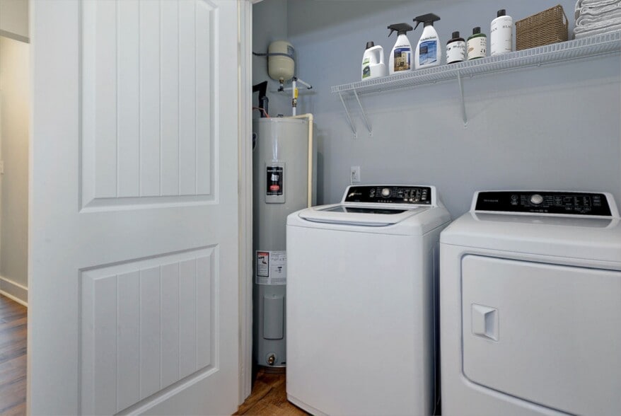 More Photos Of 220 Curry Dr, Williamsburg Specialty For Sale