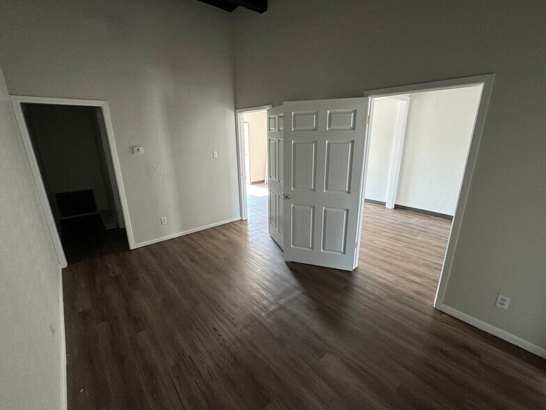 More Photos Of 3900 E 29th St, Bryan Unknown For Lease