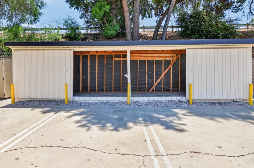 More Photos Of 4925 Sepulveda Blvd, Sherman Oaks Office For Sale