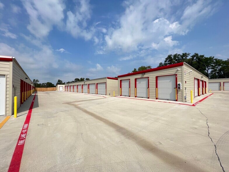 More Photos Of 1337 Arbala Rd, Sulphur Springs Self Storage For Sale