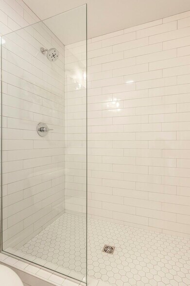 More Photos Of 1136 Lock 4 Rd, Gallatin Apartments For Sale