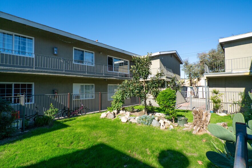 More Photos Of 10851-10861 Palma Vista Ave, Garden Grove Apartments For Sale