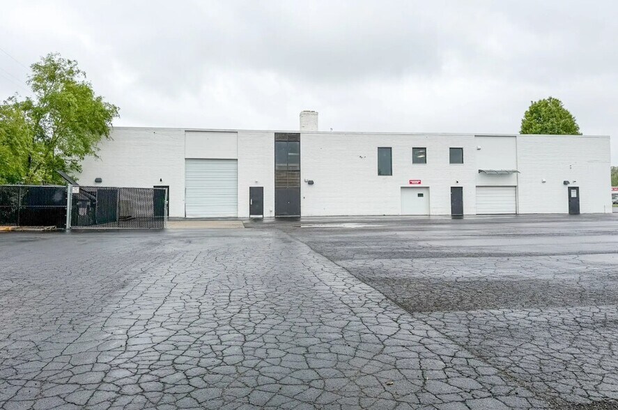 More Photos Of 5055 E Main St, Columbus Freestanding For Lease