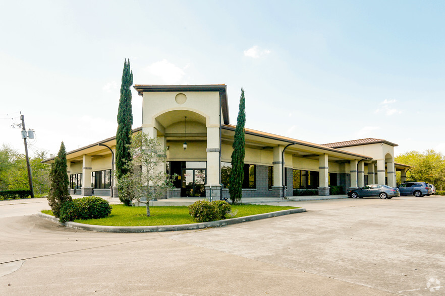 Primary Photo Of 12979 Scarsdale Blvd, Houston Medical For Sale