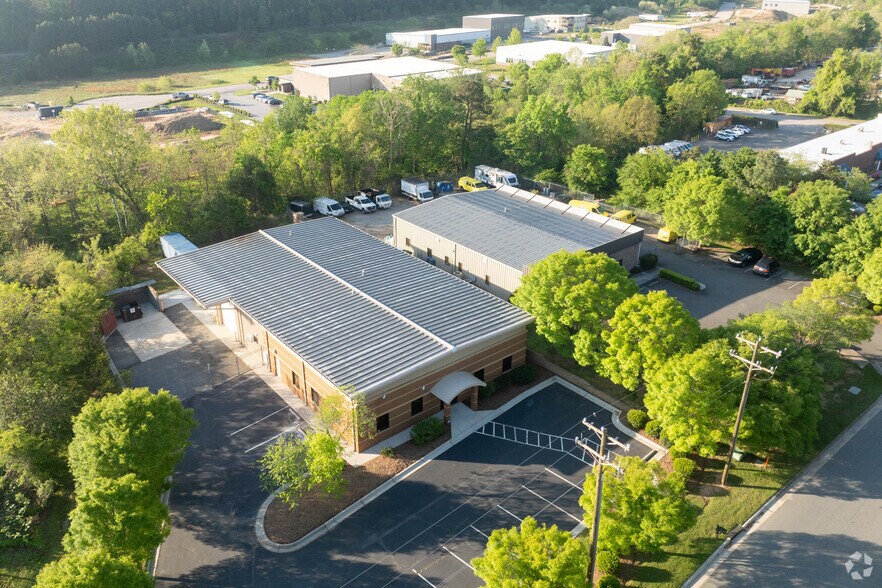 More Photos Of 2800 Rowland Rd, Raleigh Light Distribution For Lease