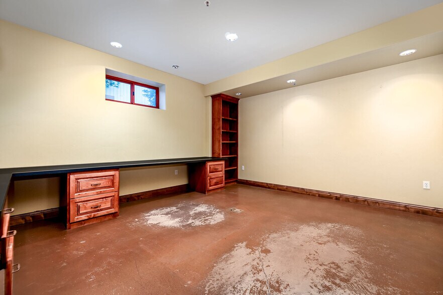 More Photos Of 12257-12295 Loma Rica Dr, Grass Valley Warehouse For Sale