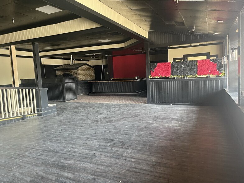 More Photos Of , Decatur General Retail For Sale