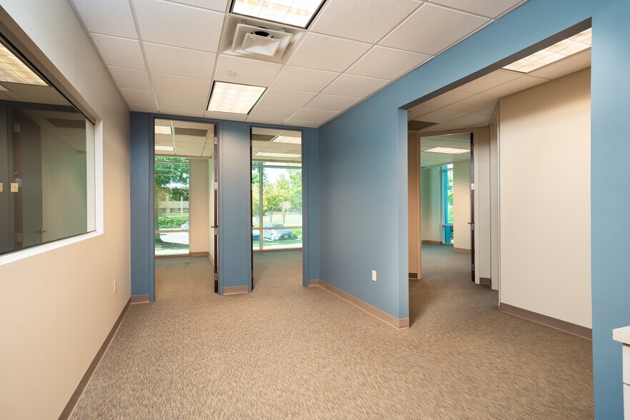 More Photos Of 1000 Ridgeway Loop, Memphis Office For Lease