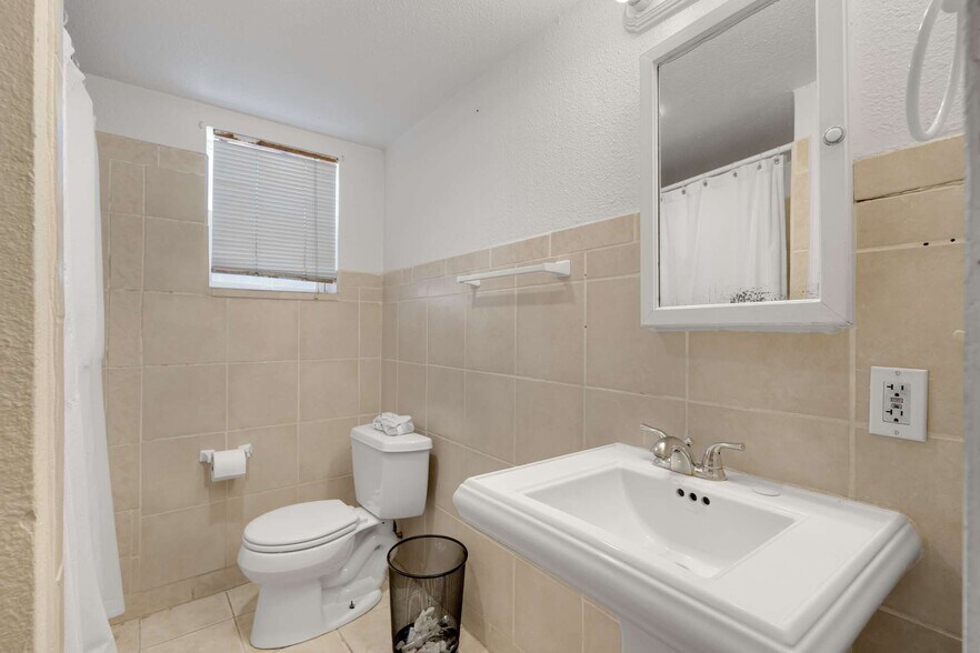 More Photos Of 152-158 Smalley Ave, Hayward Apartments For Sale