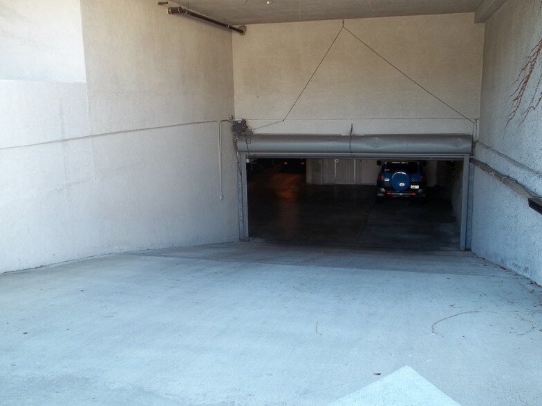 Primary Photo Of 5348 Topanga Canyon Blvd, Woodland Hills Medical For Sale