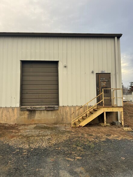 More Photos Of 2504 N Fayetteville St, Asheboro Warehouse For Lease