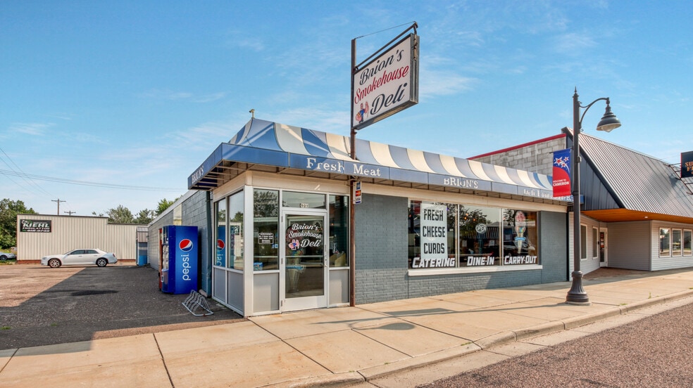 More Photos Of 909 W Main St, Cameron General Retail For Sale