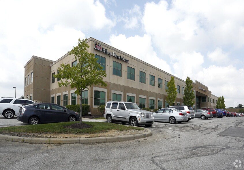 More Photos Of 4880 Century Plaza Rd, Indianapolis Medical For Lease