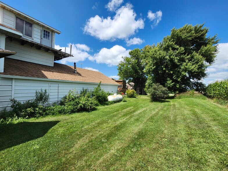 More Photos Of 17069 400th St, Leland Contractor Storage Yard For Sale