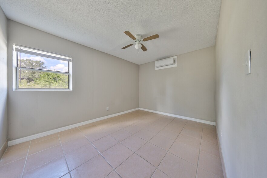 More Photos Of 11708 Balm Riverview Rd, Riverview Apartments For Sale