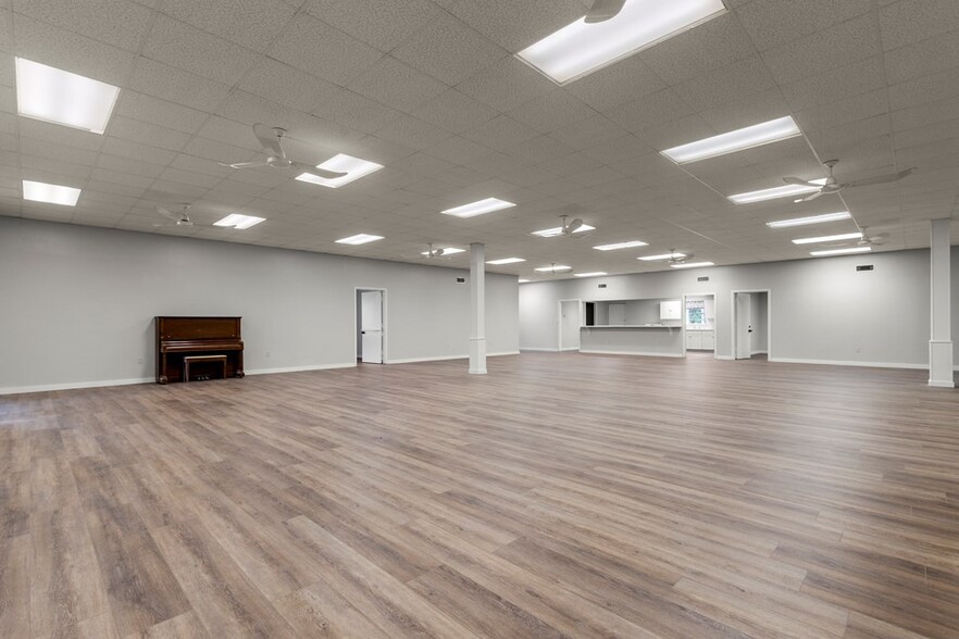 More Photos Of 2769 FM 1475, Lufkin Specialty For Sale