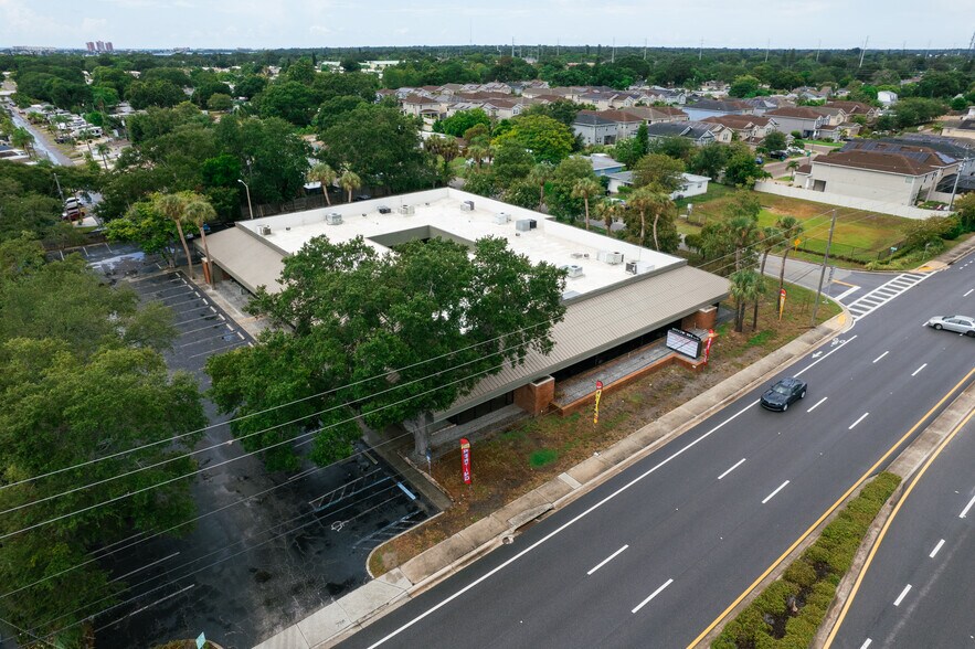 More Photos Of 5666 Seminole Blvd, Seminole Office For Sale