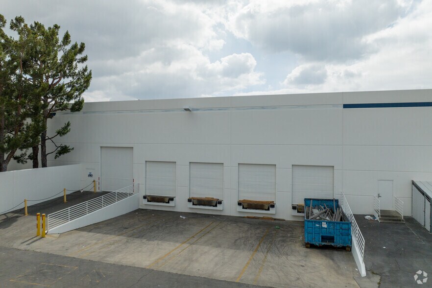 More Photos Of 11778 San Marino St, Rancho Cucamonga Warehouse For Lease
