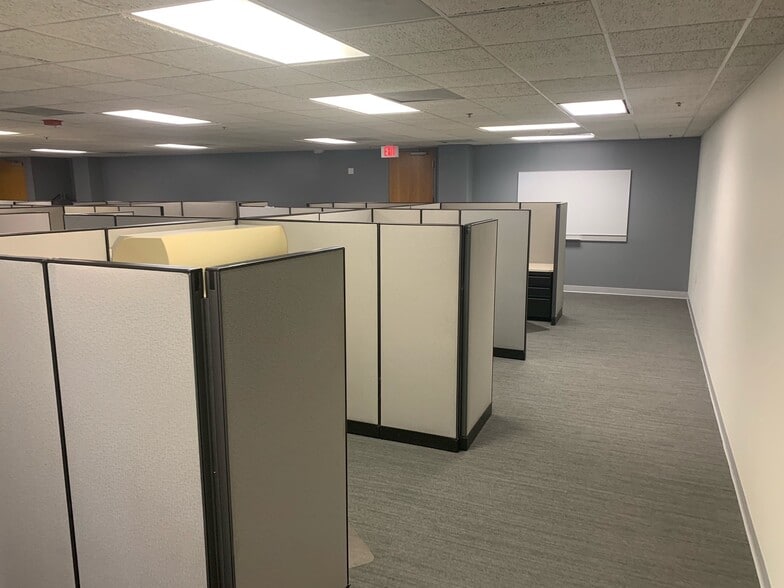 More Photos Of 851 Trafalgar Ct, Maitland Office For Lease
