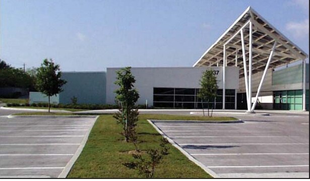 More Photos Of 3035 Lakeland Hills Blvd, Lakeland Medical For Lease