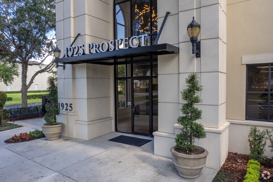 More Photos Of 1925 Prospect Ave, Orlando Office For Lease
