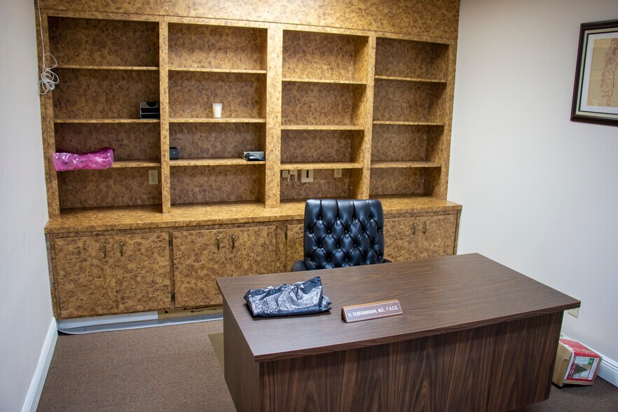 More Photos Of 2215 Nebraska Ave, Fort Pierce Medical For Lease