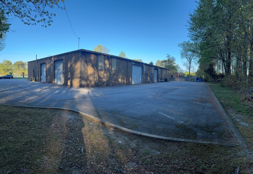 More Photos Of 12680 Mcmanus Blvd, Newport News Warehouse For Lease