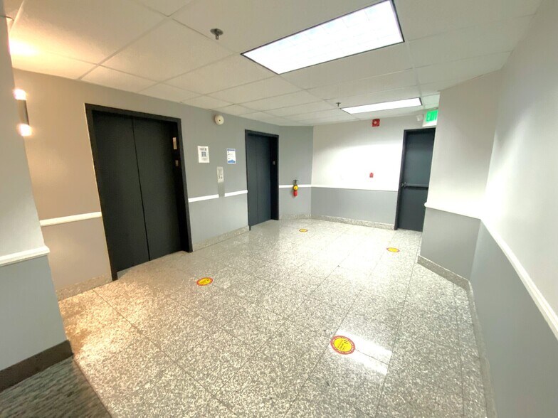 More Photos Of 15342 Hawthorne Blvd, Lawndale Loft Creative Space For Lease